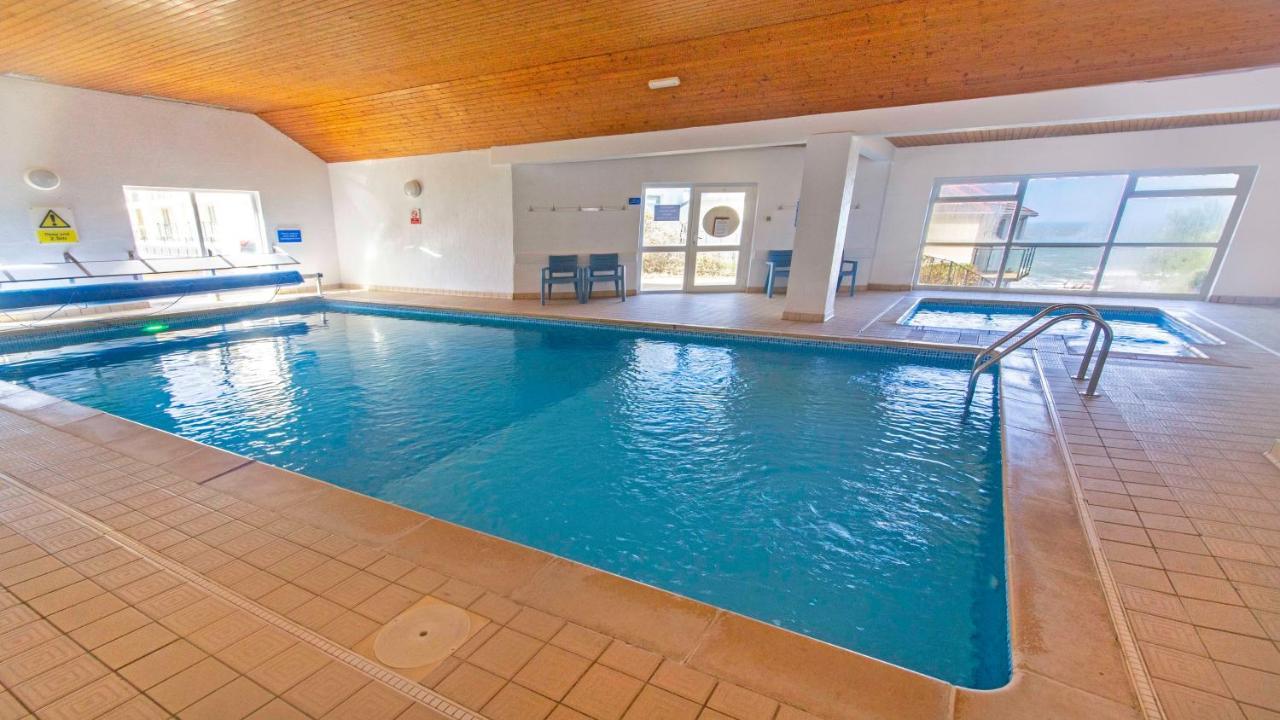 Clifton Court Apt 16 With Indoor Heated Pool & Sea Views Croyde Ngoại thất bức ảnh