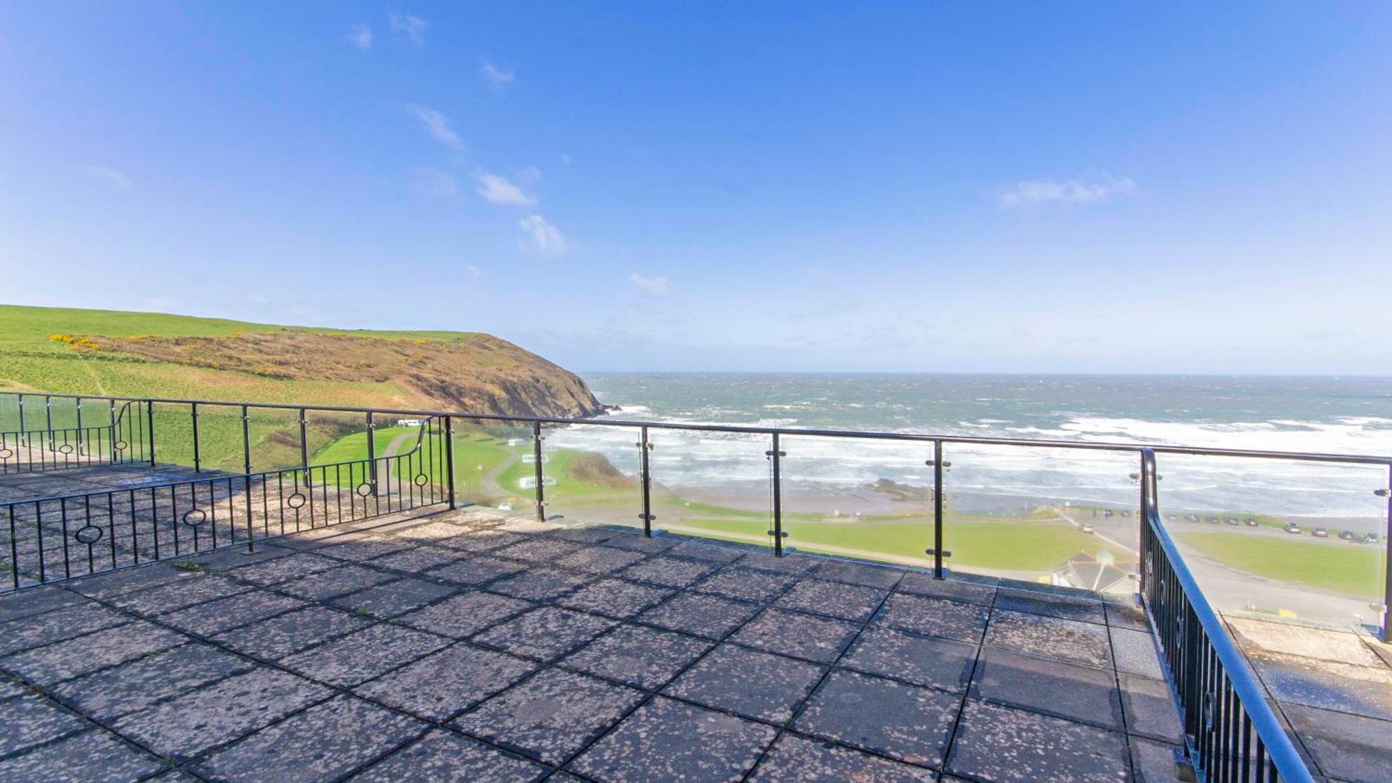 Clifton Court Apt 16 With Indoor Heated Pool & Sea Views Croyde Ngoại thất bức ảnh